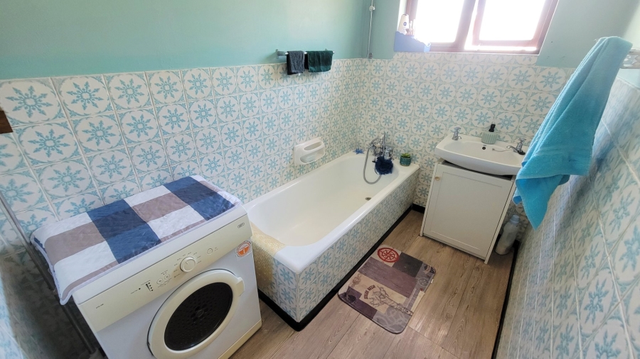 3 Bedroom Property for Sale in Glenhaven Western Cape